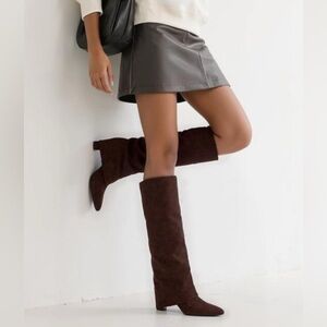 (NWT) Nine West Boots /Dark Brown Women's Suede platform knee high boots size 10